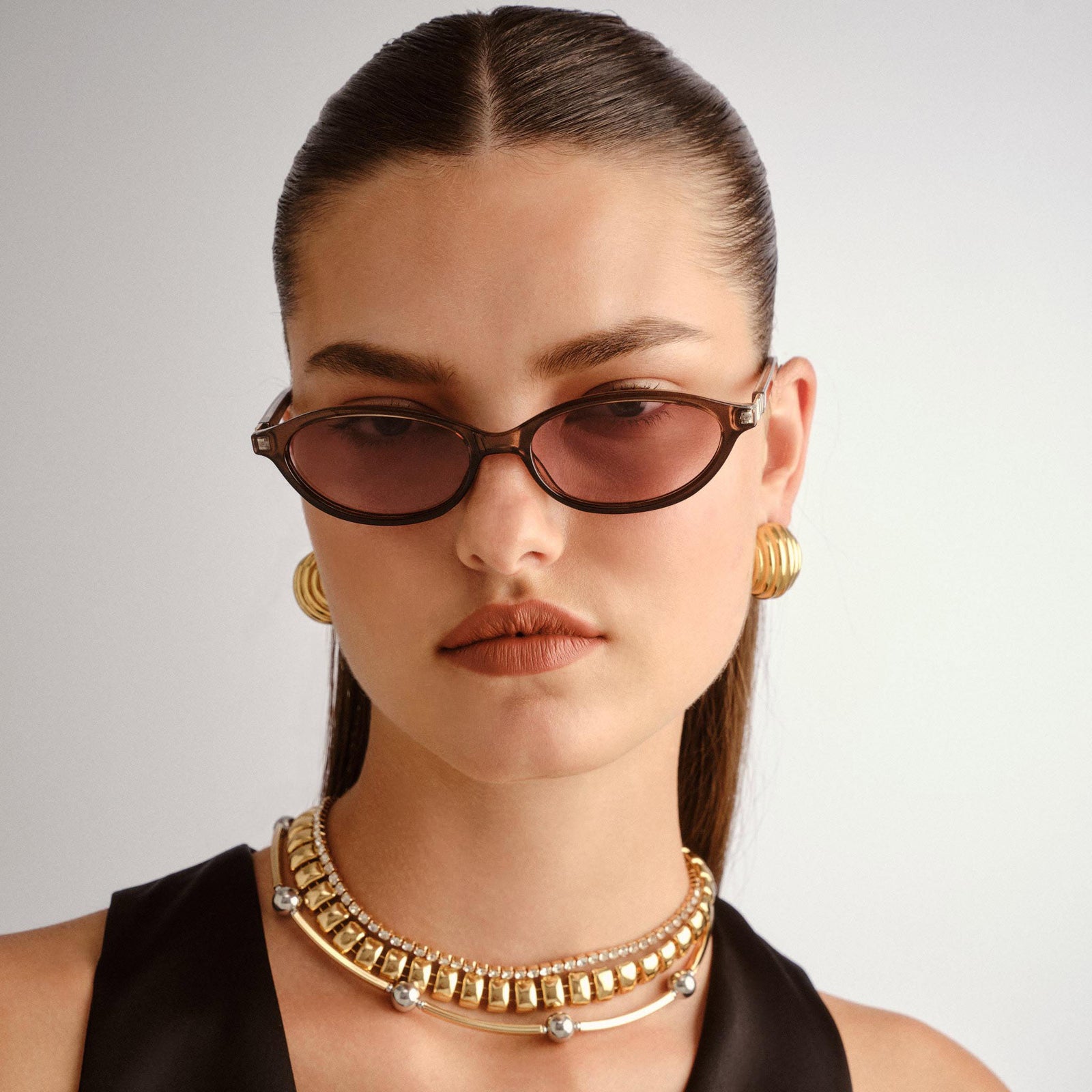 Duskfall Pearl Chocolate Female Oval Sunglasses | Le Specs