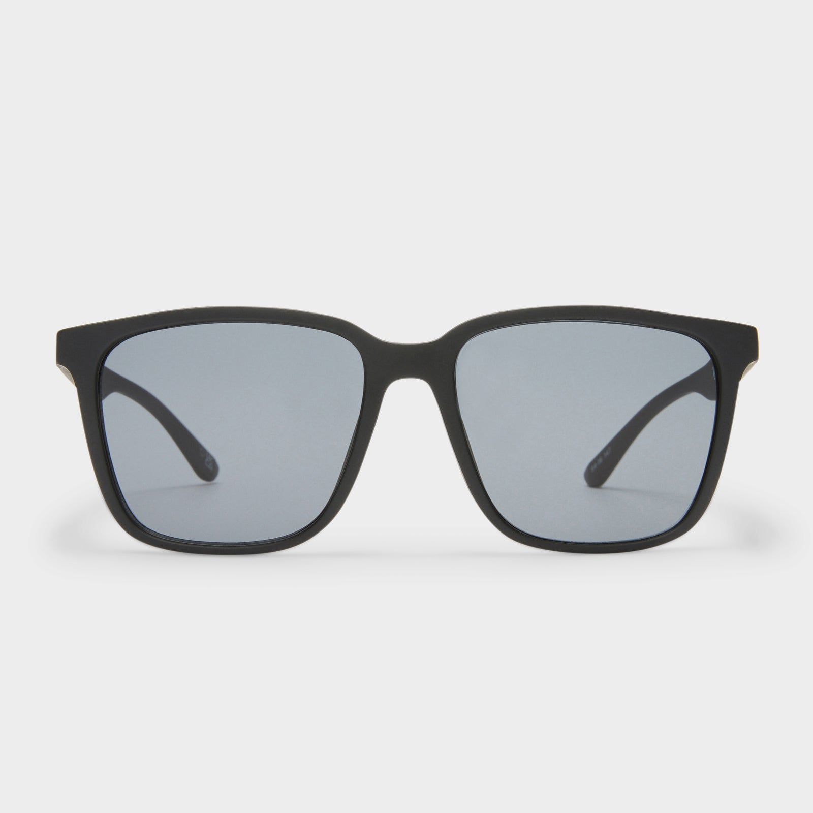 Fair Game Matte Black Uni-Sex D-Frame Sunglasses | Le Specs