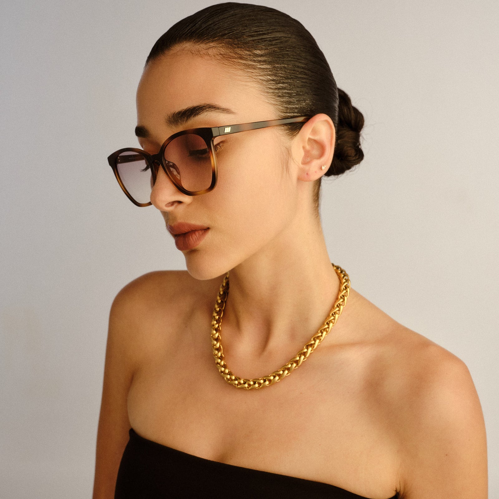 Nirvana Tort Female Cat-Eye Sunglasses | Le Specs