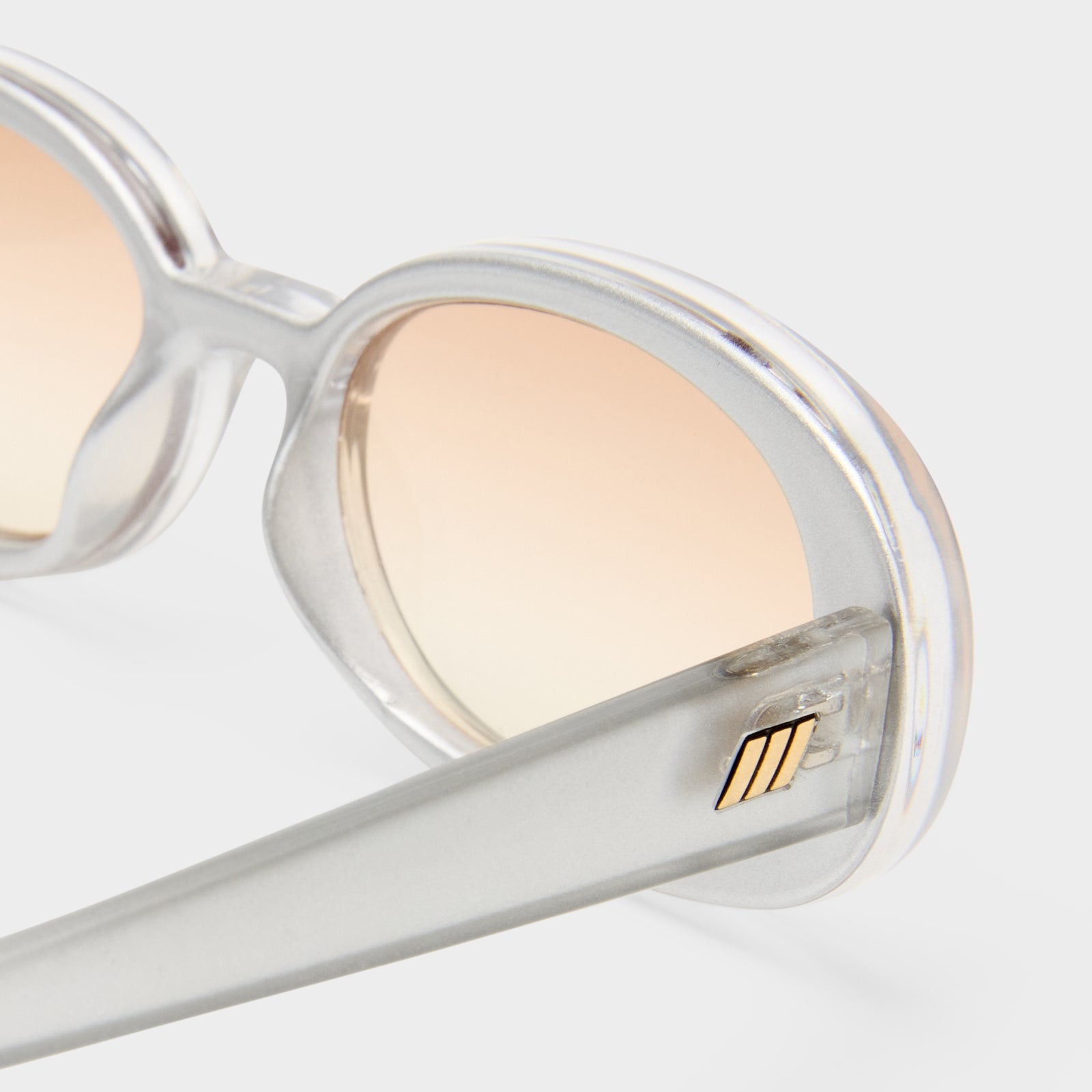Outta Love Silver Pearl Female Oval Sunglasses | Le Specs