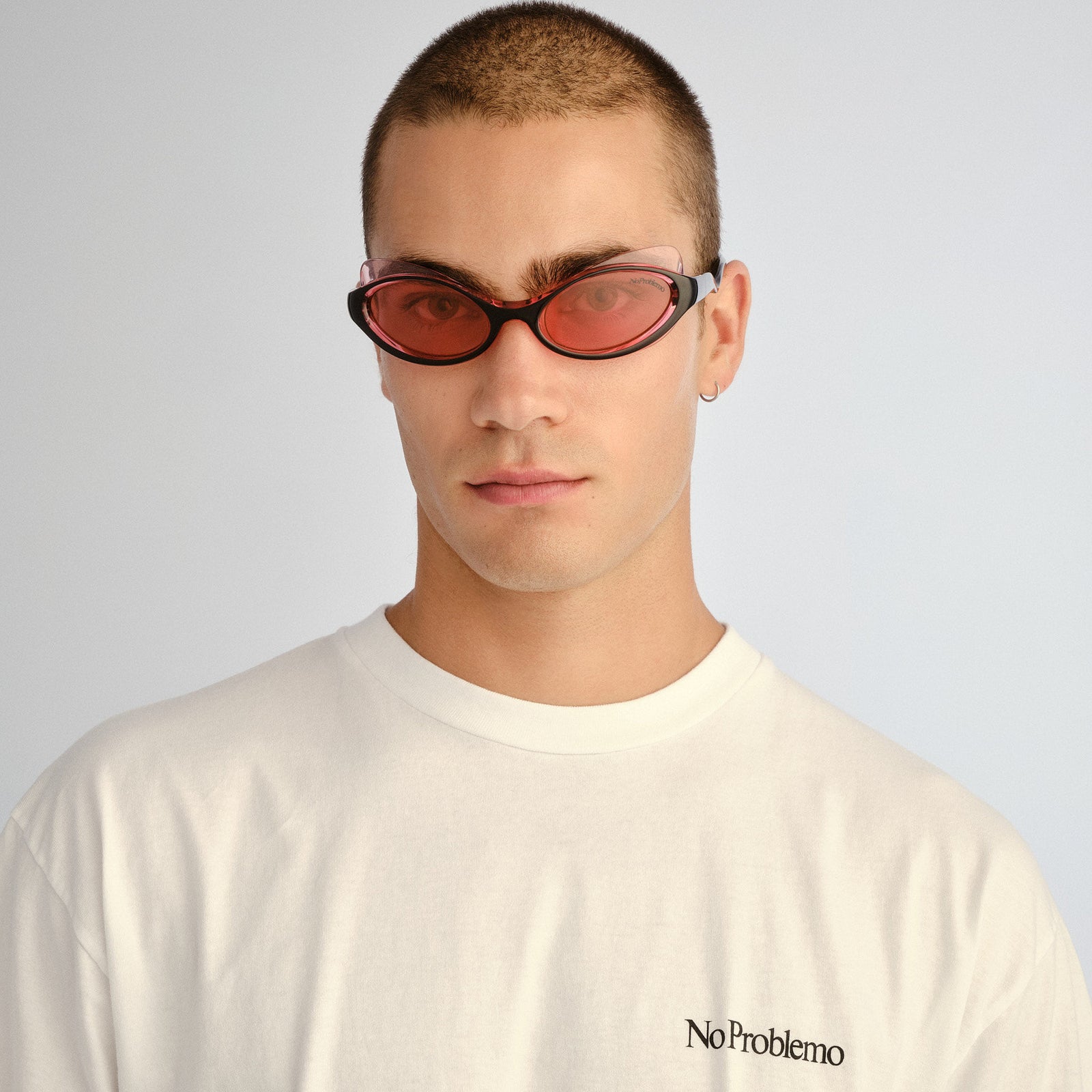 Lyra Black Uni-Sex Oval Sunglasses | Le Specs