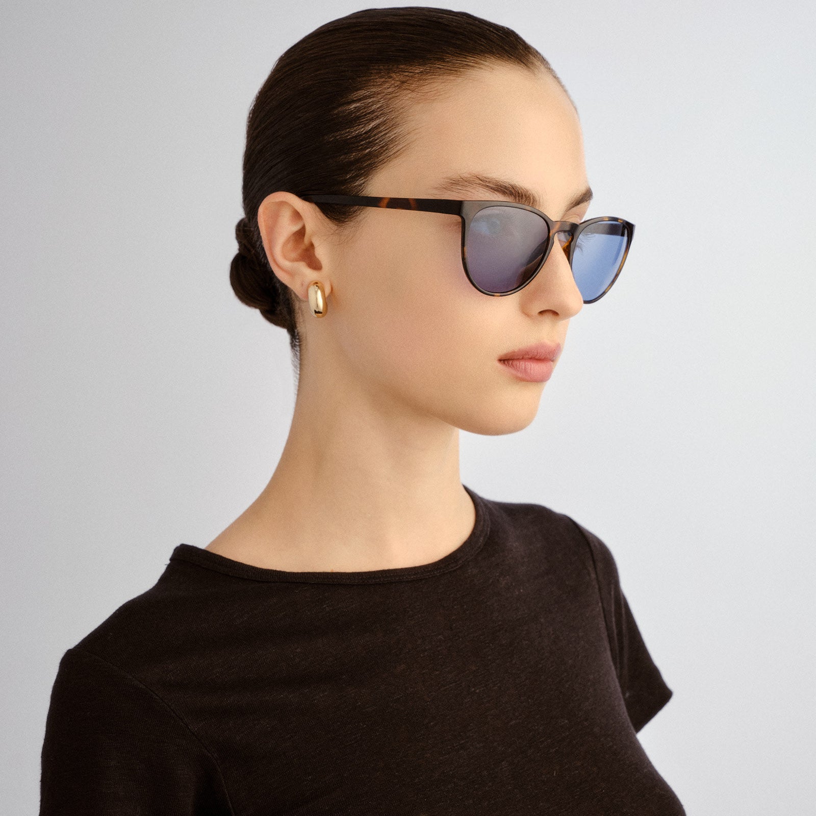 Invincible Tokyo Tort Uni-Sex Round Sunglasses | Le Specs