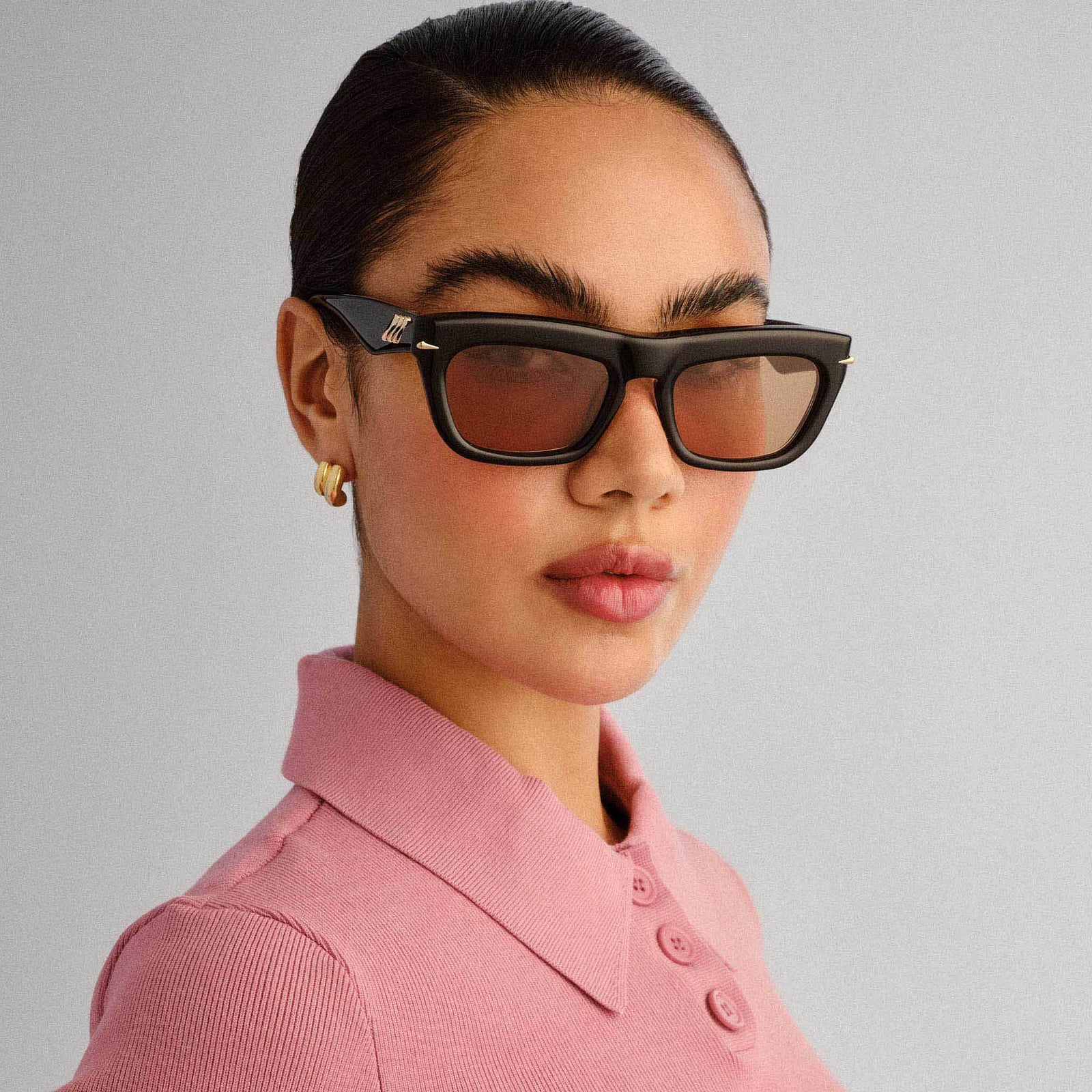 Numero Nueve Obsidian Black Female D-Frame Sunglasses | Le Specs