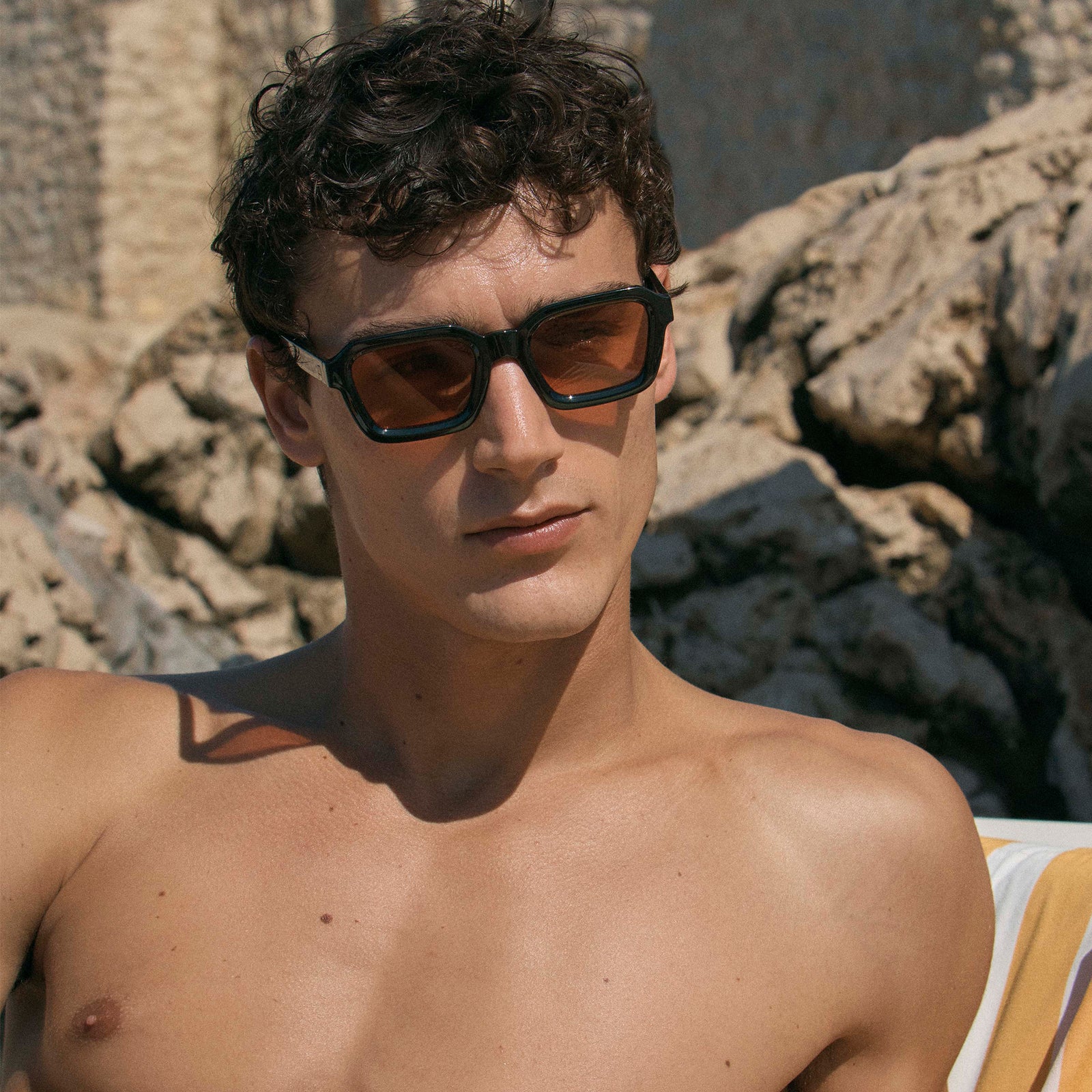 Impossible Black Uni-Sex Square Sunglasses | Le Specs