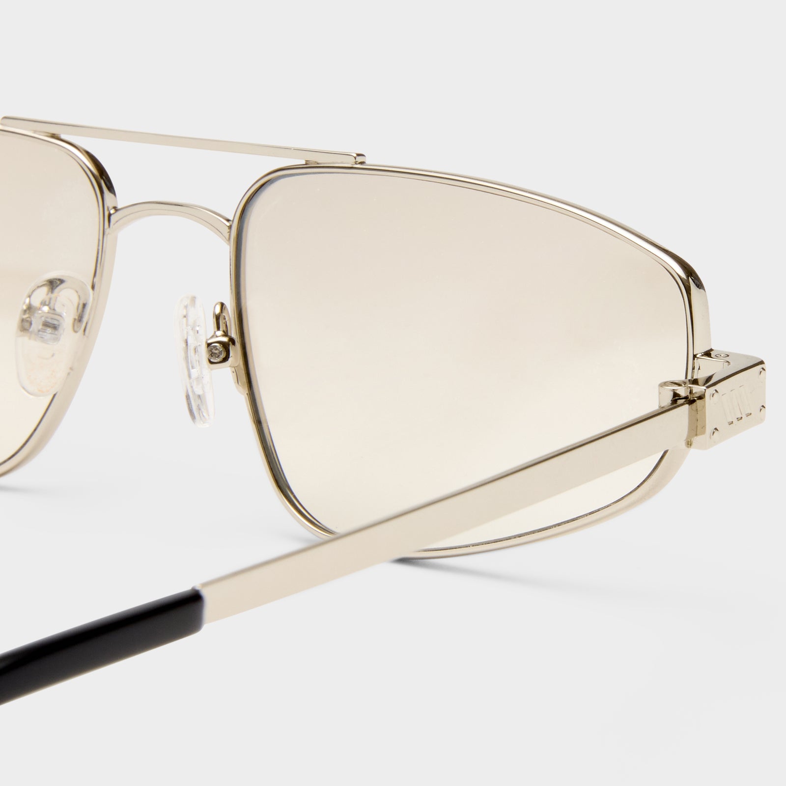 Treasure Silver Uni-Sex Aviator Sunglasses | Le Specs