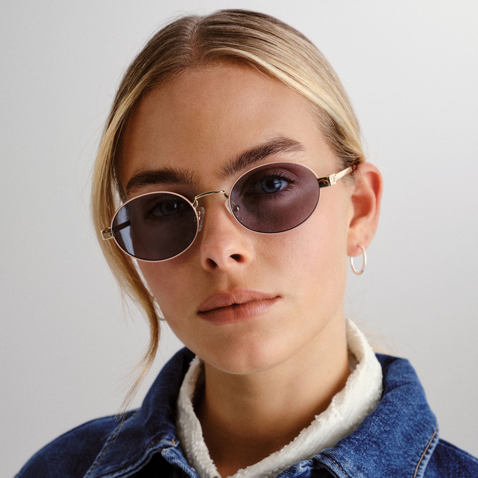 Poseidon Deux Gold Female Oval Sunglasses | Le Specs
