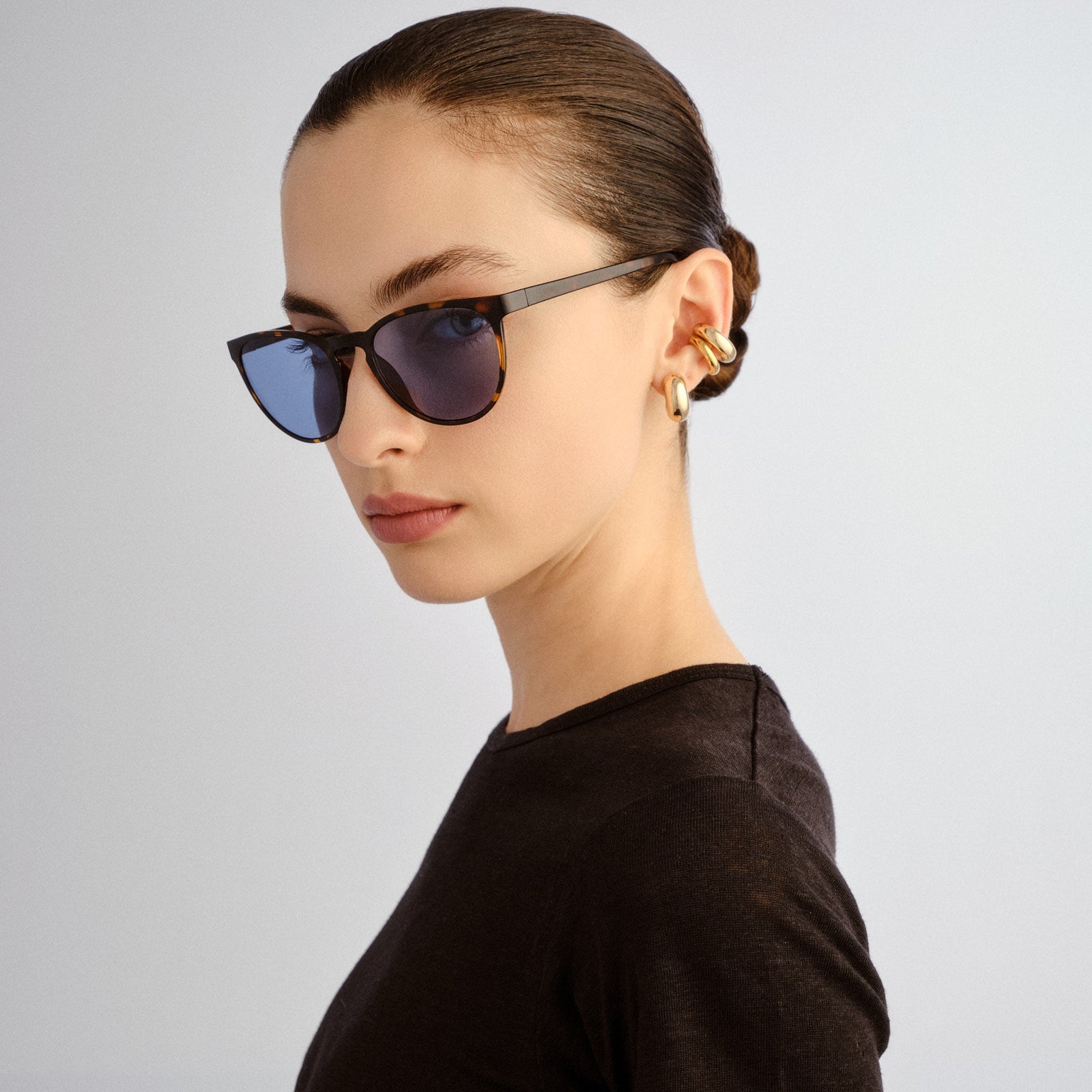 Invincible Tokyo Tort Uni-Sex Round Sunglasses | Le Specs