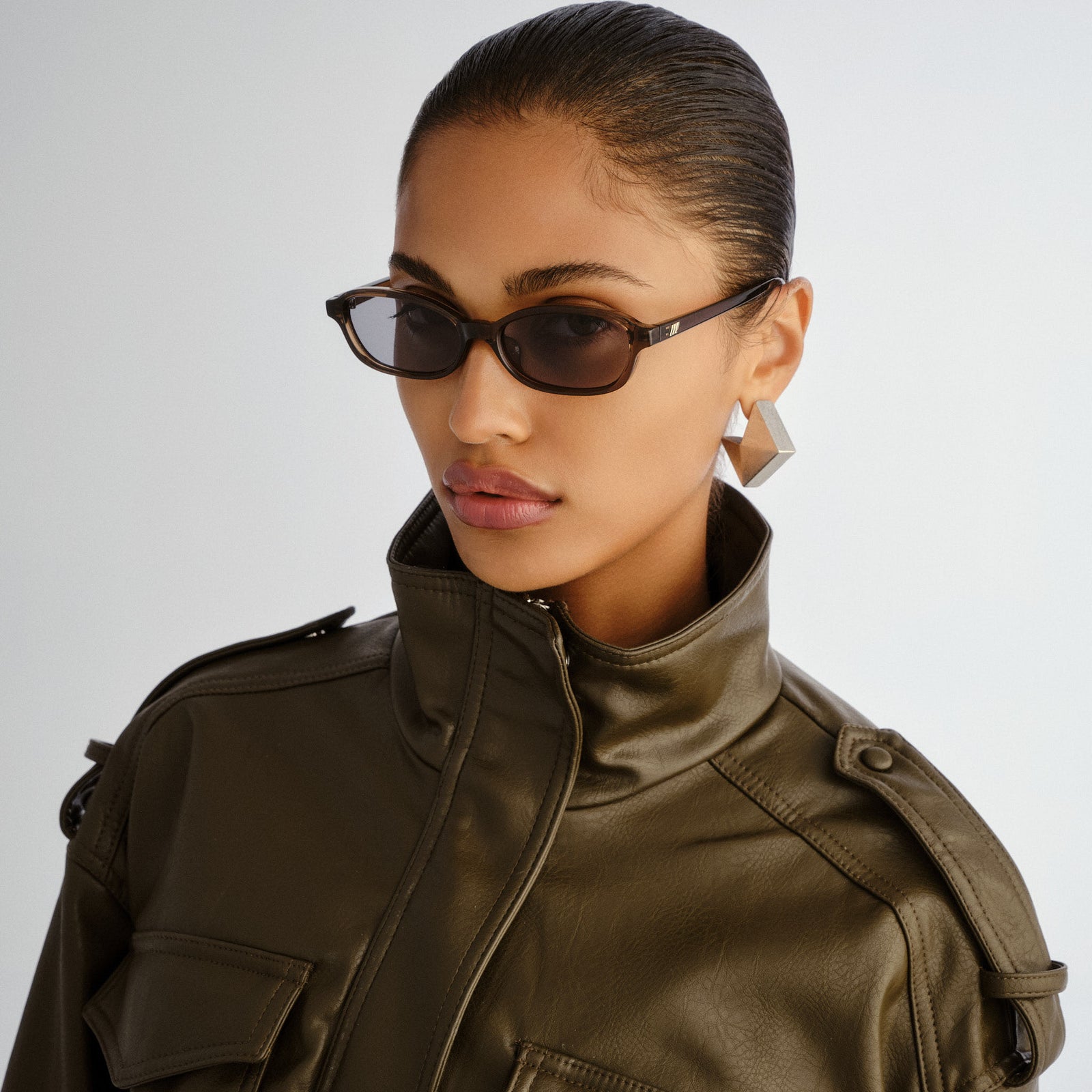 Honey Pot Cocoa Female Rectangle Sunglasses | Le Specs