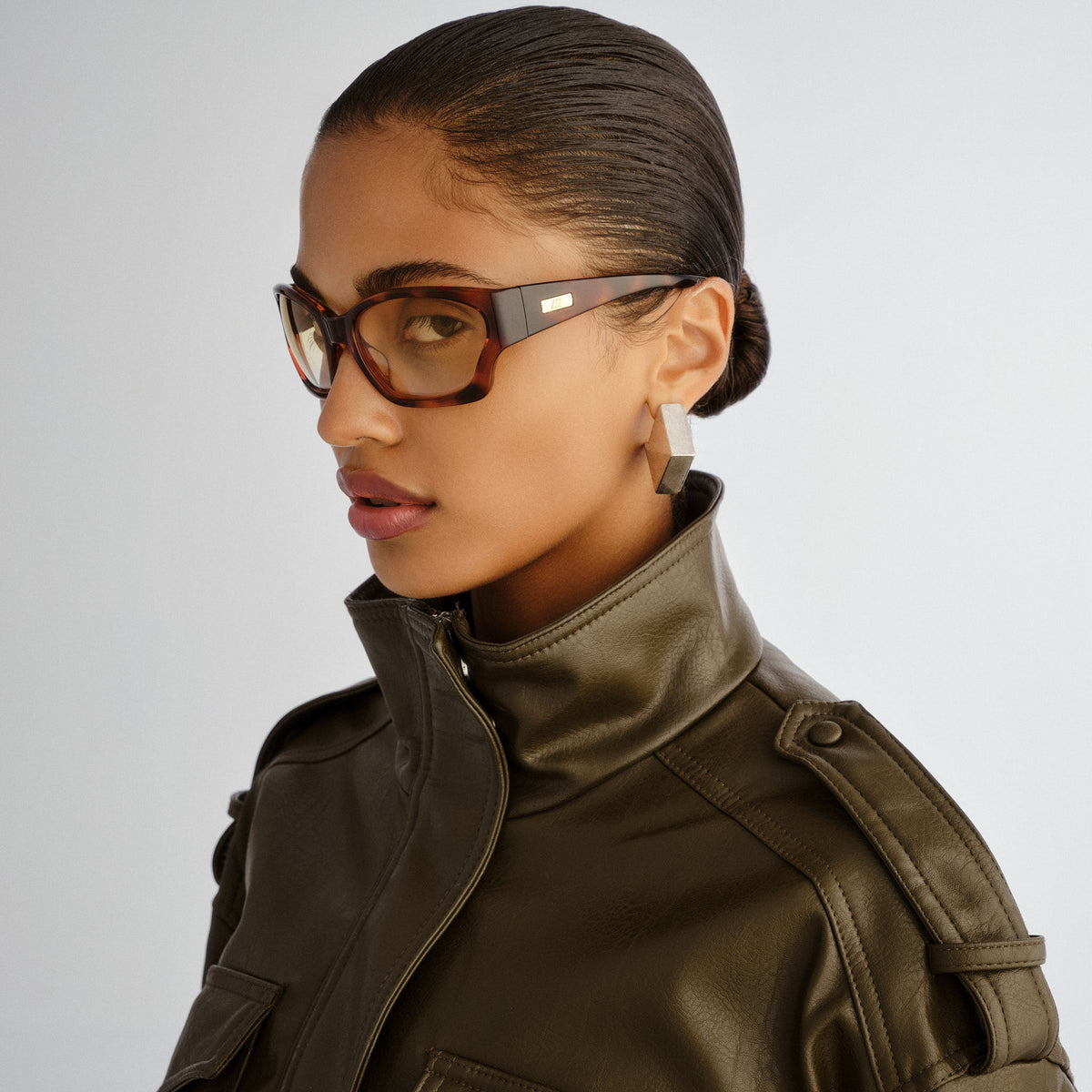 Salacious Toffee Tort Uni-Sex Wrap Sunglasses | Le Specs