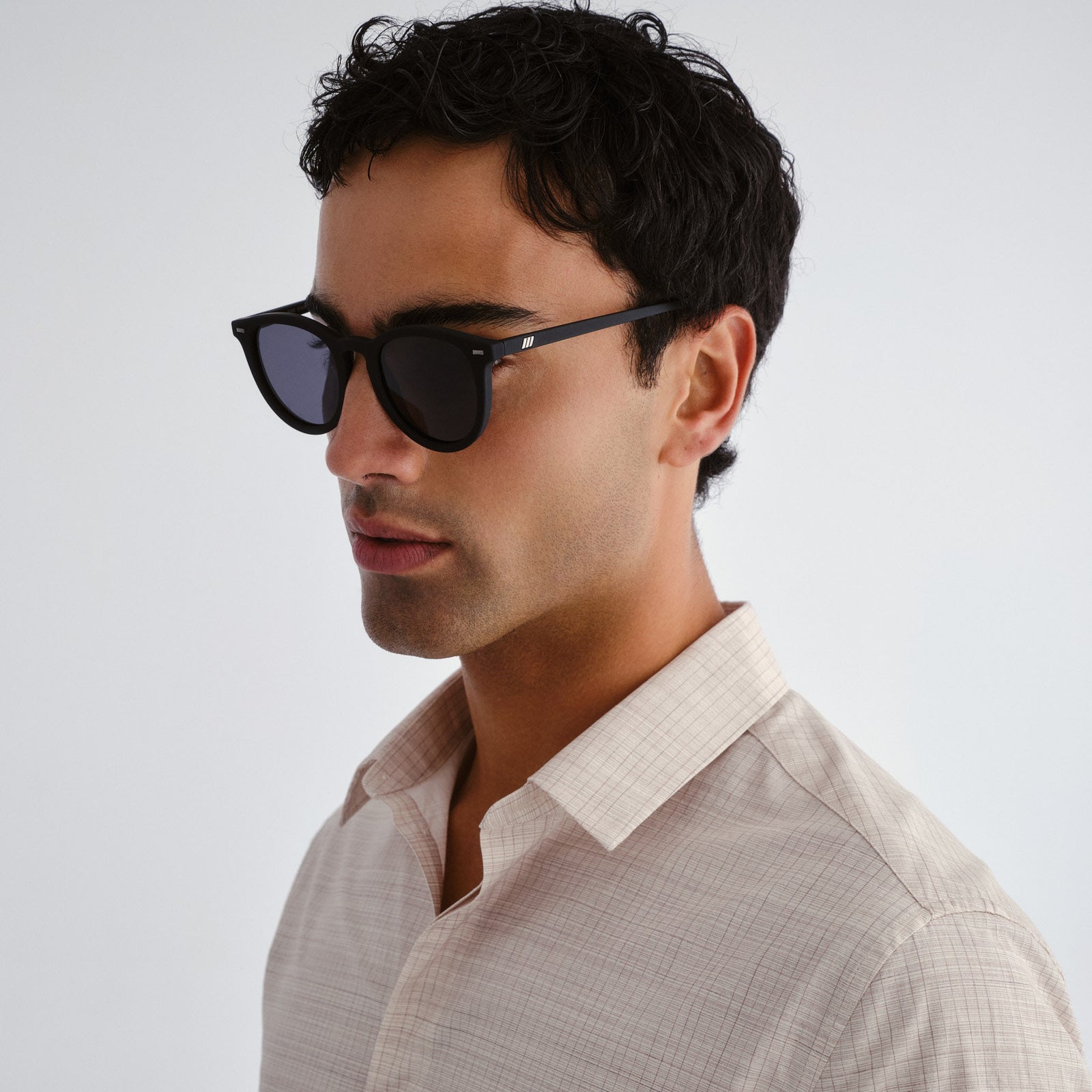 Fire Starter Black Rubber Uni-Sex Round Sunglasses | Le Specs