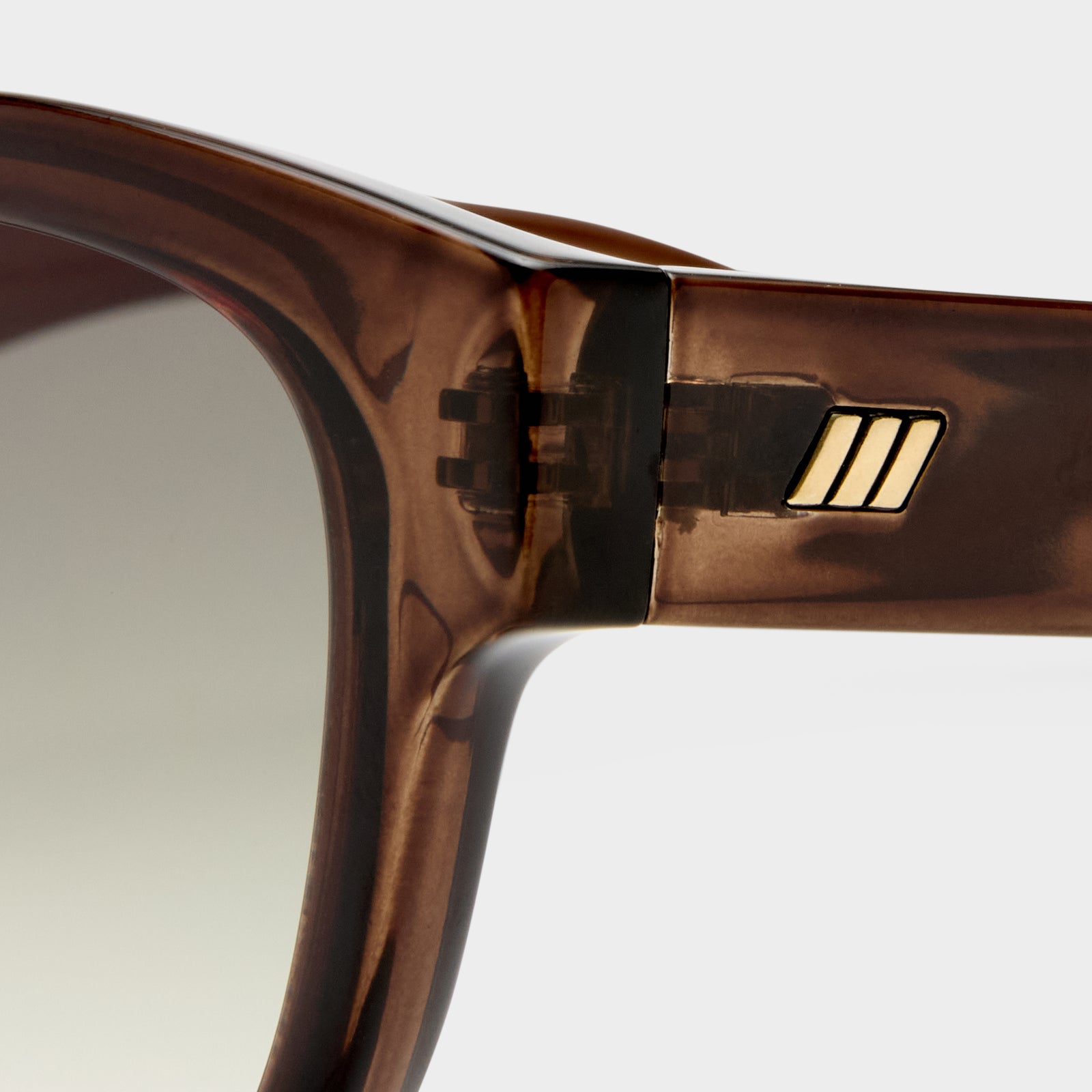 Majestic Coco Female Round Sunglasses | Le Specs