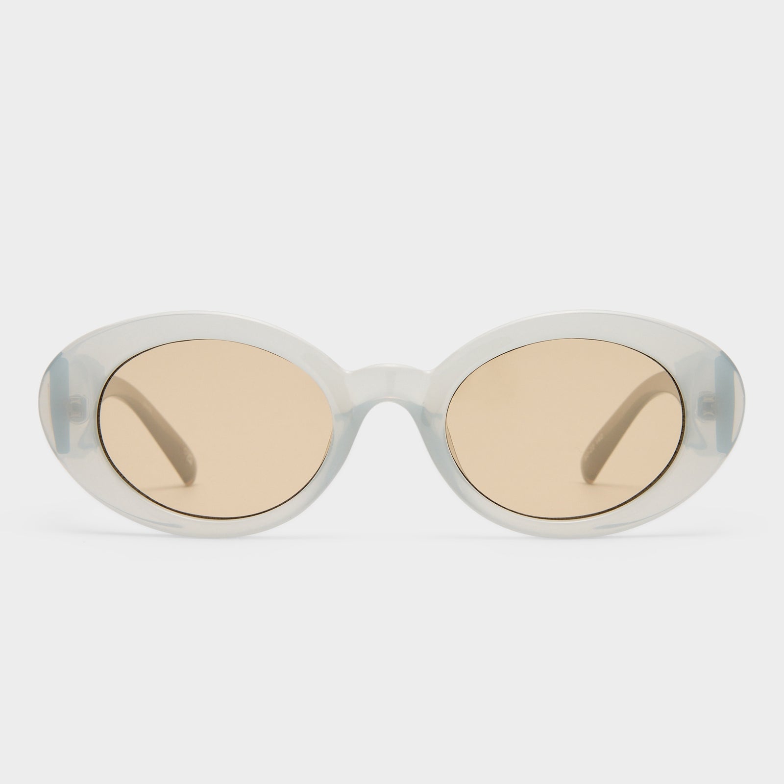 Nouveau Vie Cloud Female Oval Sunglasses | Le Specs
