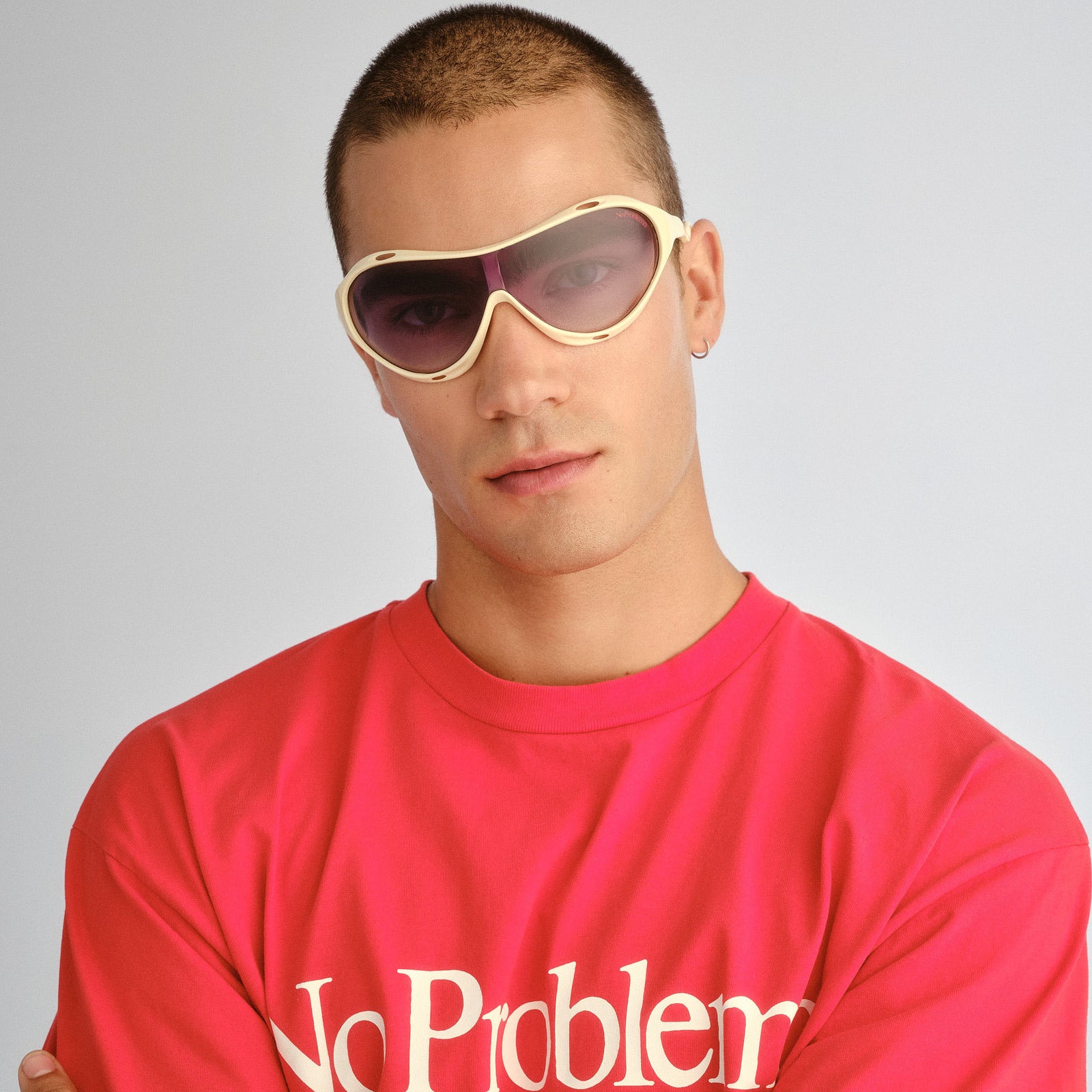 Iris Off White Uni-Sex Shield Sunglasses | Le Specs
