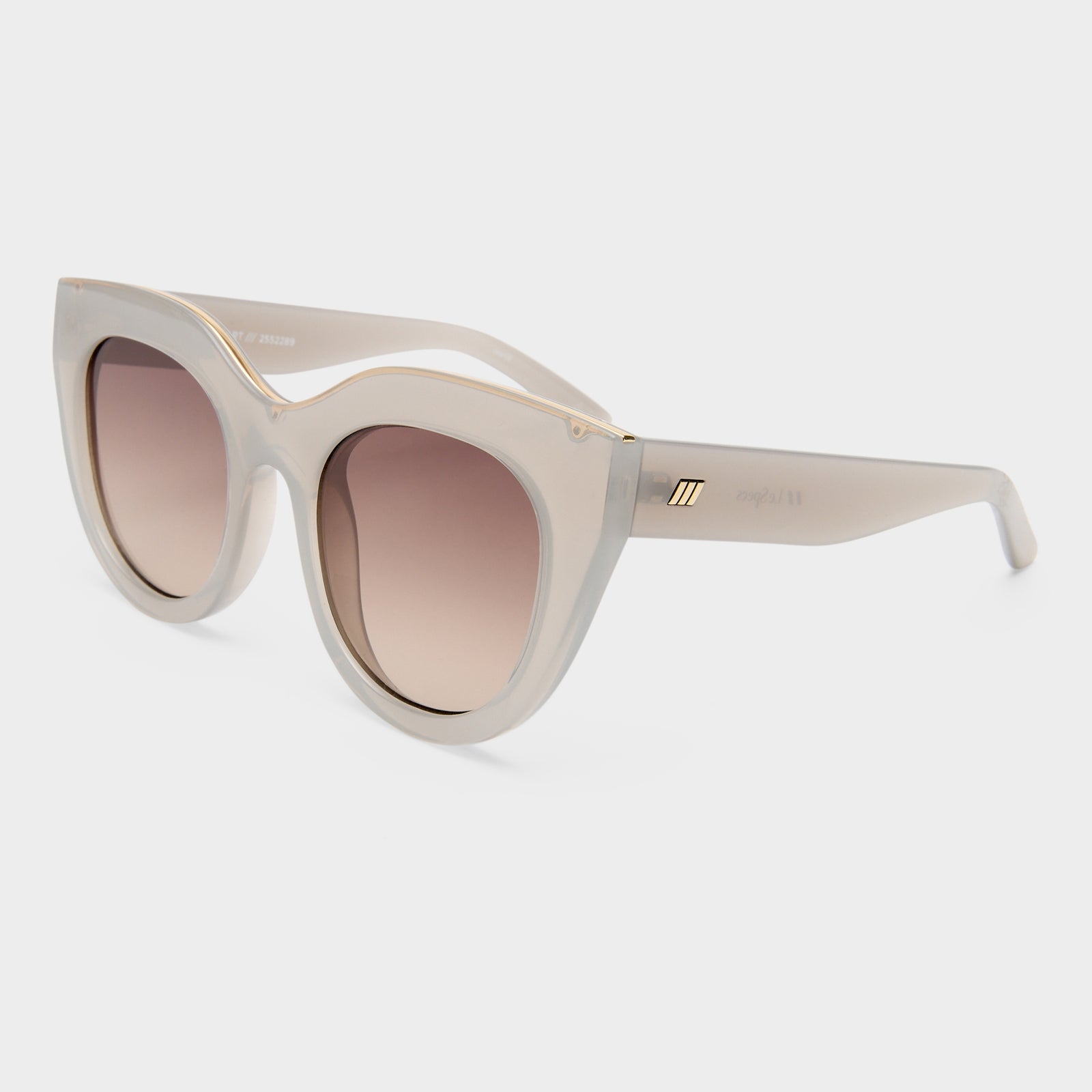 Air Heart Smoke Female Cat-Eye Sunglasses | Le Specs