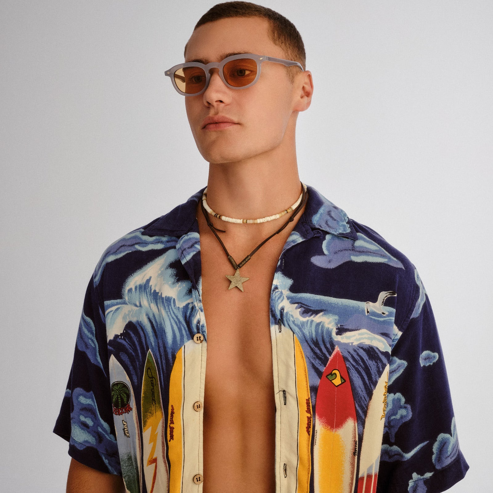 Heart Throb Mist Uni-Sex Round Sunglasses | Le Specs