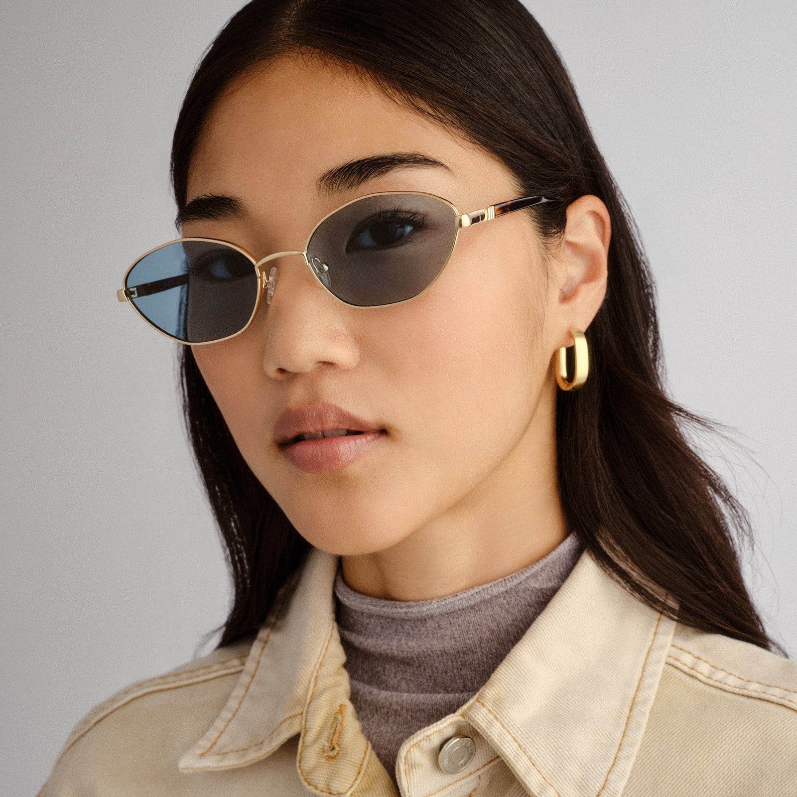 Le Bebe Gold Uni-Sex Oval Sunglasses | Le Specs