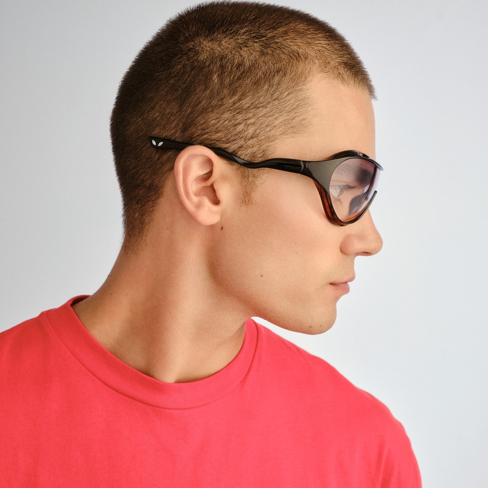 Iris Black Tort Uni-Sex Shield Sunglasses | Le Specs