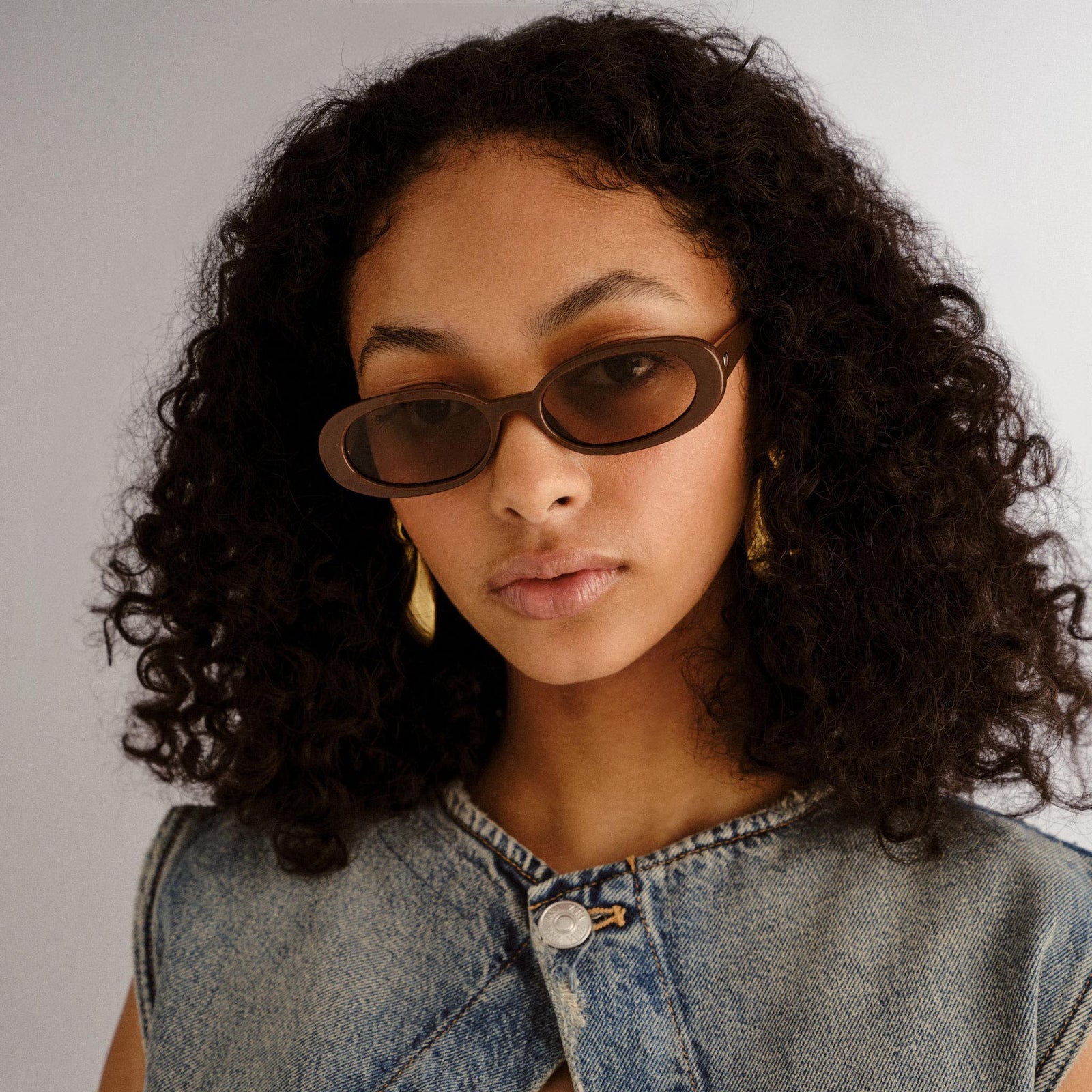 Outta Love Cocoa Female Oval Sunglasses | Le Specs