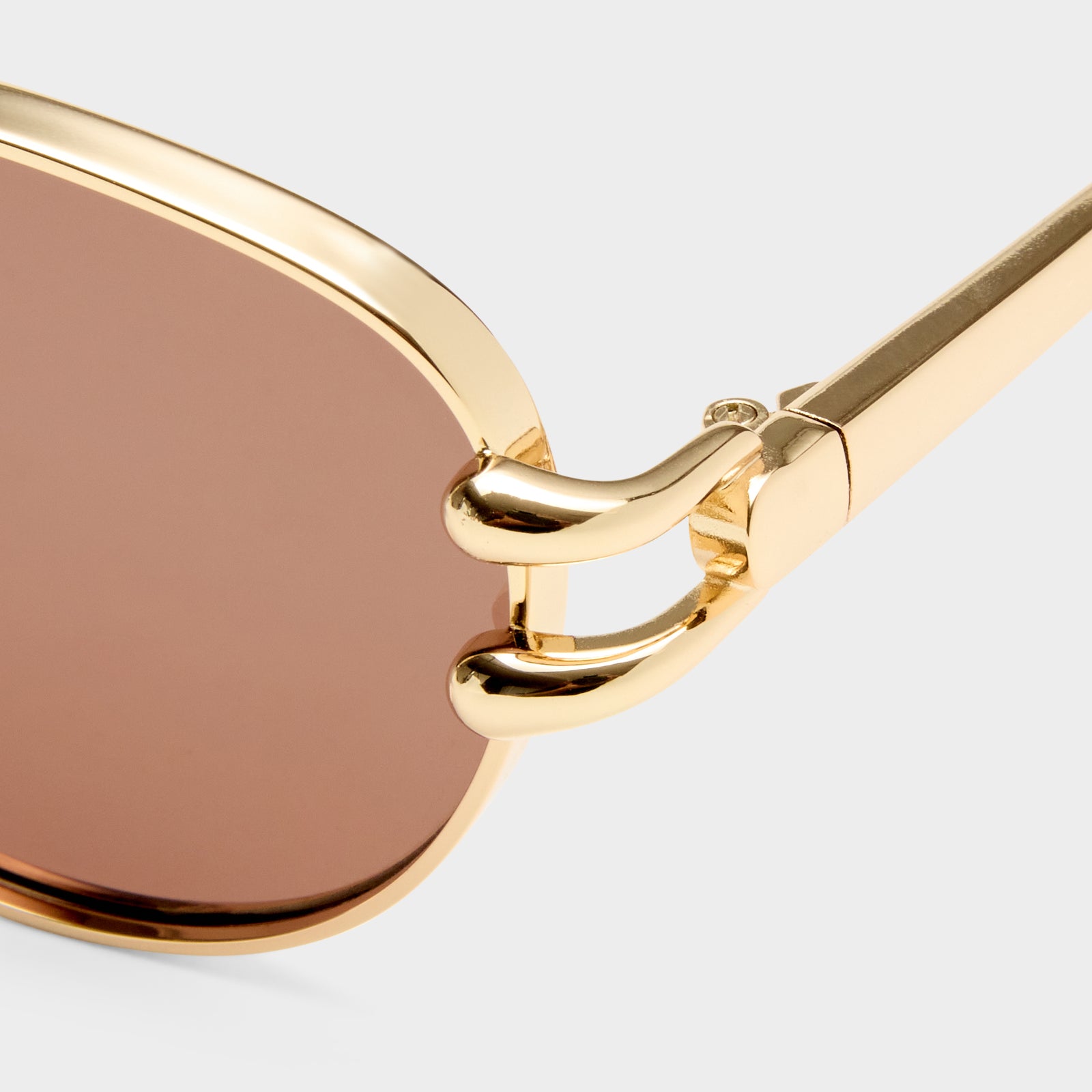 Numero Seis Bright Gold Female Aviator Sunglasses | Le Specs