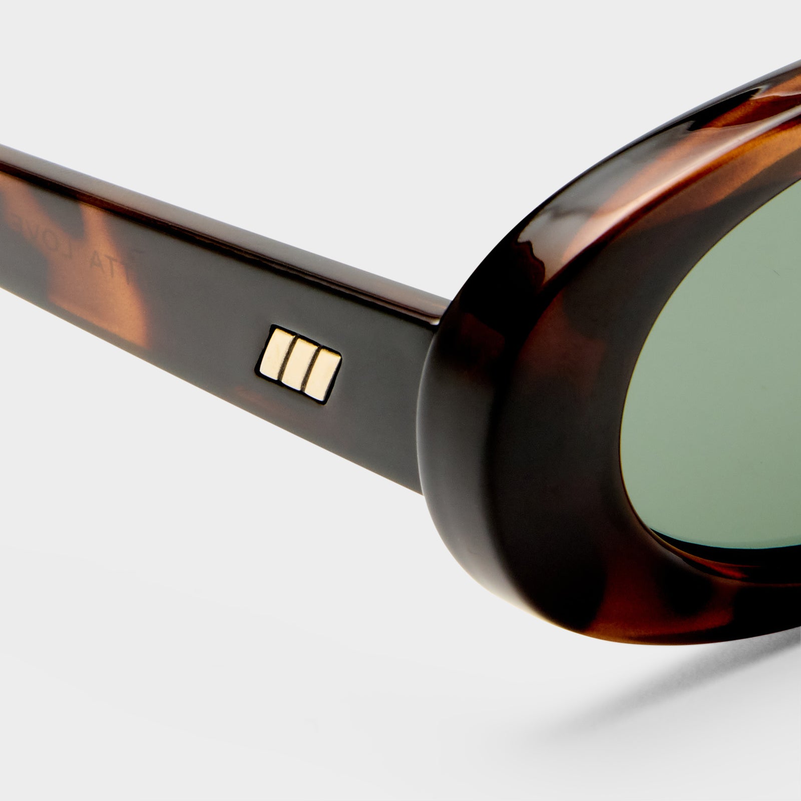 Outta Love + Tort Uni-Sex Oval Sunglasses | Le Specs