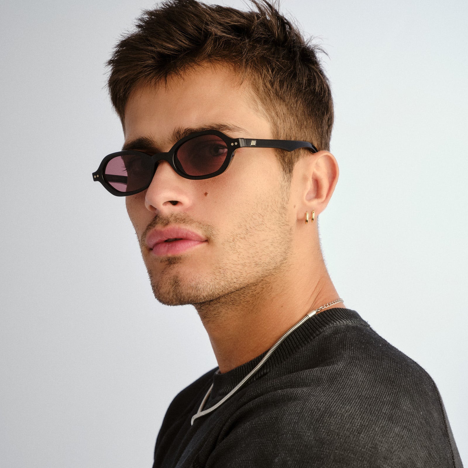 Foundry + Black Uni-Sex Oval Sunglasses | Le Specs